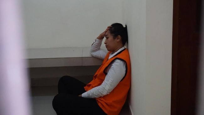 Ayu 'Poliandri' Divonis 3 Tahun Bui, Jaksa Pikir-pikir Banding