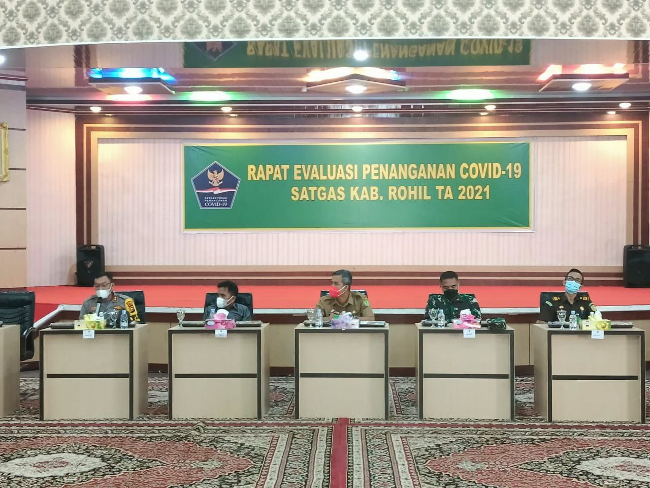 Dandim 0321 Rohil Hadiri Rapat Evaluasi Penanganan Covid-19