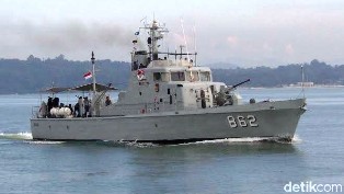 Dua Kapal Perang Diberangkatkan ke Banjarmasin untuk Korban Asap Malam Ini