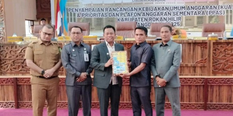 DPRD Rohil Terima R - KUA PPAS APBD 2025