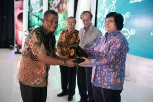 Siak Raih Penghargaan Pasar Terbersih dari Menteri Lingkungan Hidup