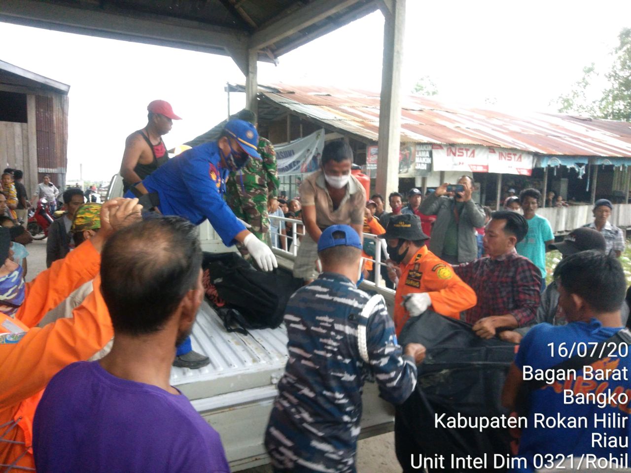 Dua Nelayan Korban Kapal Tenggelam Yang Hilang Di Bagansiapiapi Ditemukan Dua Nelayan Korban Kapal Tenggelam Yang Hilang Di Bagansiapiapi Ditemukan