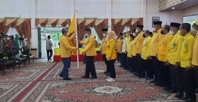 Ketua DPD 1 Golkar Riau Kukuhkan Kepengurusan DPD ll Golkar Rohil, Afrizal Sintong Targetkan Jadi Pe