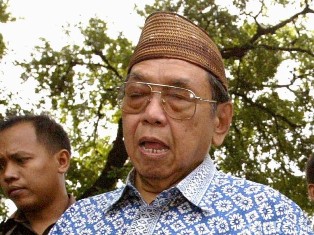 Mensos Khofifah: Gelar Pahlawan Gus Dur Tinggal Menunggu Waktu