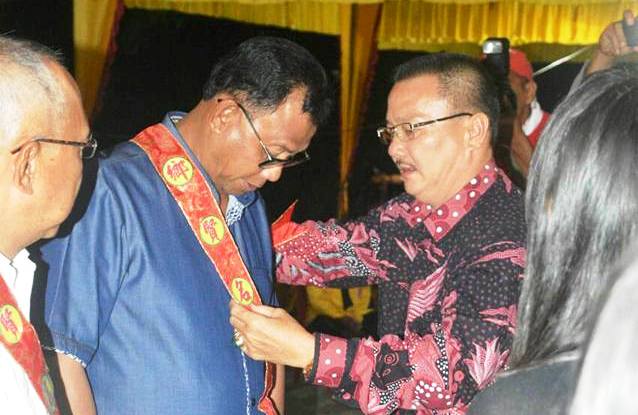 Luar Biasa!! Paslon AYO Dapat Penambalan Gelar Suku Tionghoa, Ini Marganya...