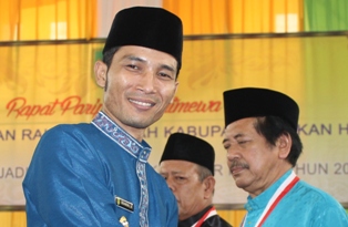 Wabup Erianda Ajak Masyarakat Rohil Kompak Bangun Daerah Wabup Erianda Ajak Masyarakat Rohil Kompak Bangun Daerah