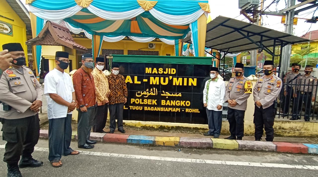 Kapolres Rohil Resmikan Rumah Tahfidz An-nur Bhayangkara Dan Masjid Al-mu'min Polsek Bangko Kapolres Rohil Resmikan Rumah Tahfidz An-nur Bhayangkara Dan Masjid Al-mu'min Polsek Bangko