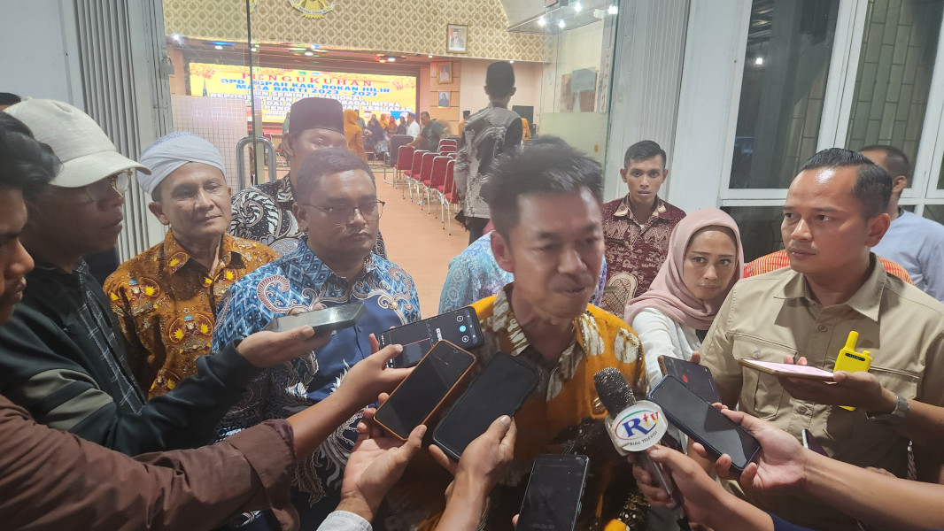 Bupati Rohil Afrizal Sintong Sebut Semua Guru Honorer Agama Akan Diangkat Jadi PNS