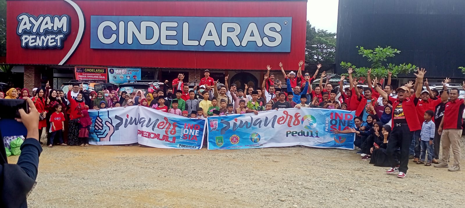 Gandeng IWO Rohil dan karang taruna, Pajero Indonesia One Chapter Dumai-Rohil Santuni Anak Yatim