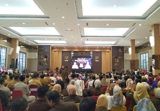 Menjabat Kajati Riau, Mia Amiati Minta Dukungan Pemprov Riau