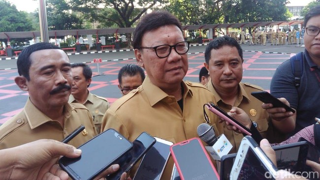 Anies Hapus Operasi Yustisi, Mendagri: Niat Kerja Harus Punya KTP Jakarta