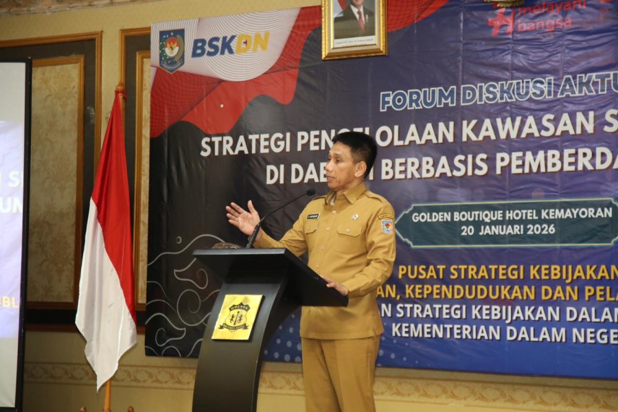 Wamendagri Wiyagus Dorong Pengelolaan Stadion Sepak Bola Berdayakan UMKM