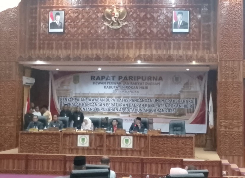 DPRD Rohil Gelar Paripurna Jawaban Bupati Atas Pandangan Umum Fraksi Ranperda Perubahan APBD TA 2026