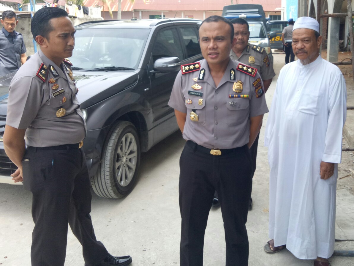 LUAR BIASA! Kapolres Rohil Sambangi Pondok Ponpes Roudhatul Jannah LUAR BIASA! Kapolres Rohil Sambangi Pondok Ponpes Roudhatul Jannah