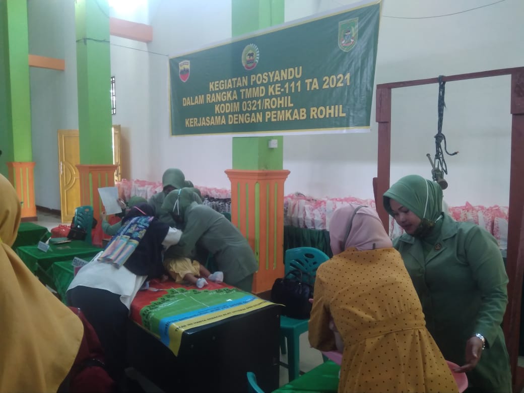 Persit KCK Cab. LXXVI Kodim 0321/Rohil dukung giat Posyandu TMMD ke-111 Persit KCK Cab. LXXVI Kodim 0321/Rohil dukung giat Posyandu TMMD ke-111