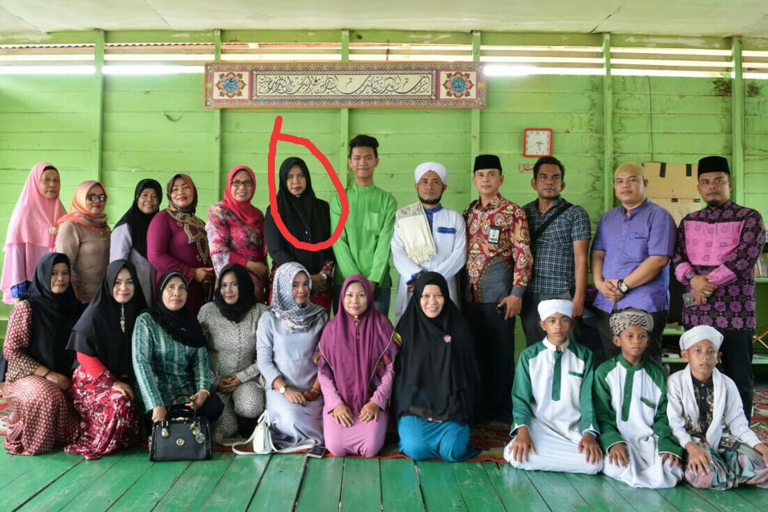 Hidayah!! Nina Siahaan Masuk Islam dan Langsung Diundang Ketanah Suci Mekkah Hidayah!! Nina Siahaan Masuk Islam dan Langsung Diundang Ketanah Suci Mekkah