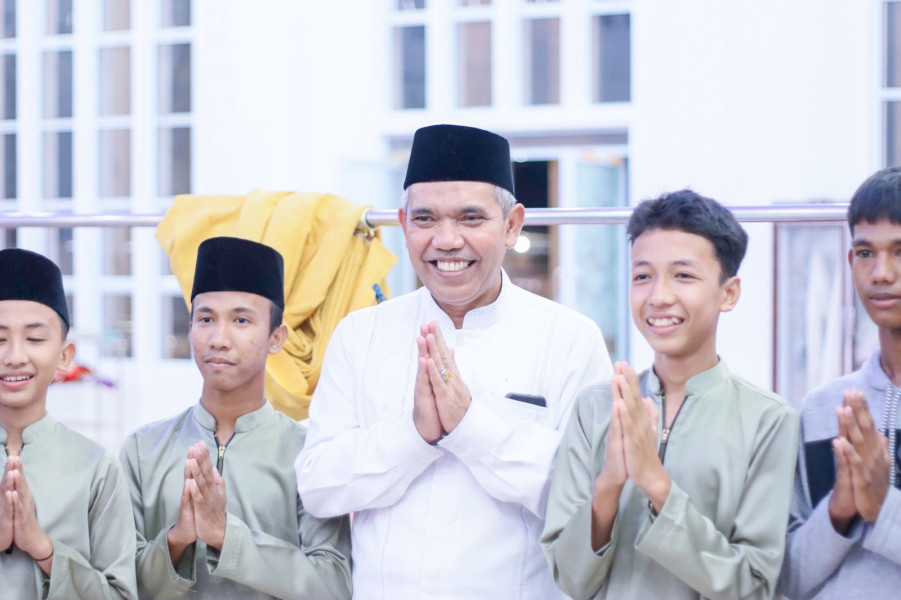 Malam Ke 11 Ramadhan, Pj Bupati Kampar Safari Ramadhan ke Desa Muara Uwai Malam Ke 11 Ramadhan, Pj Bupati Kampar Safari Ramadhan ke Desa Muara Uwai