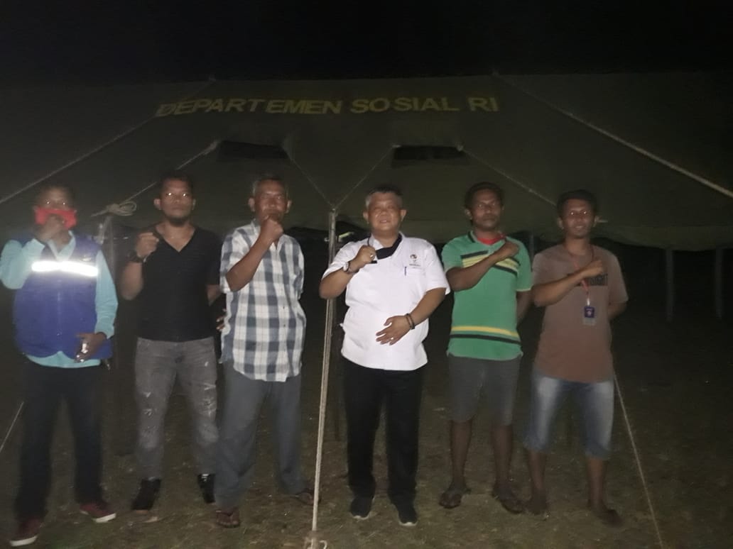 Malam Ini Pasang Tenda, Besok Siang 700 Bungkus Makanan Dibagikan