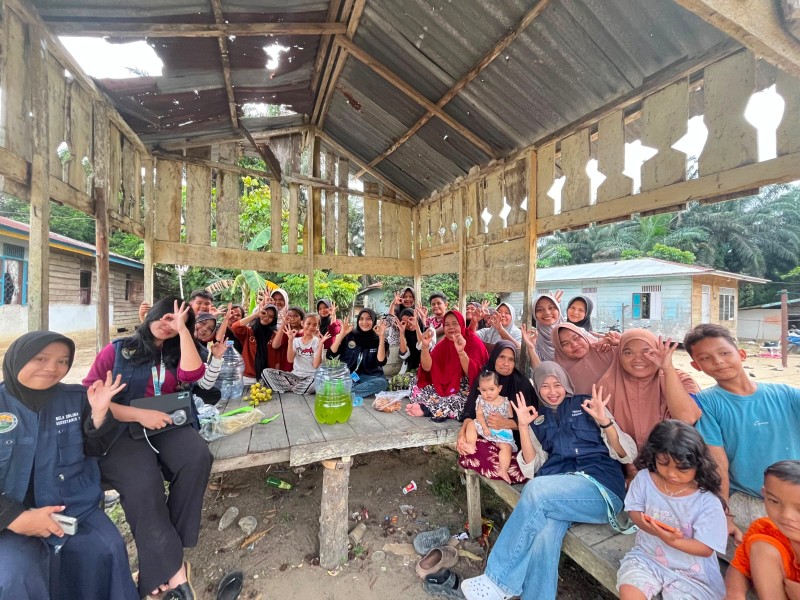 Mahasiswa Kukerta UNRI Hadirkan BUDIDALON Dikampung Olak