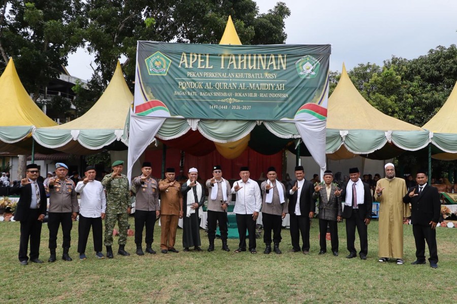 Kapolres Rohil Pimpin Apel Tahunan Al-Majidiyah, Tanam Pohon Lewat Green Policing