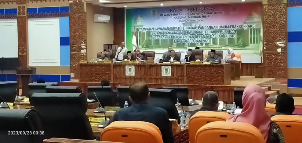 9 Fraksi DPRD Rohil Sampaikan Pandangan Umum Atas Ranperda Perubahan APBD Tahun 2023