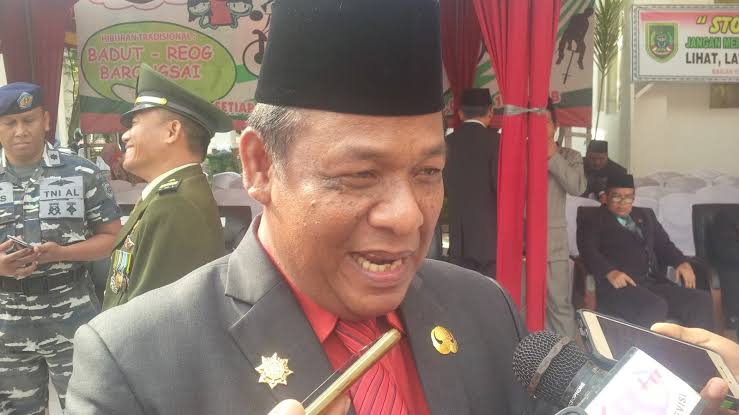 Wabup Rohil Jamiluddin, Serahkan Rp214 juta Bonus MTQ Riau 2018