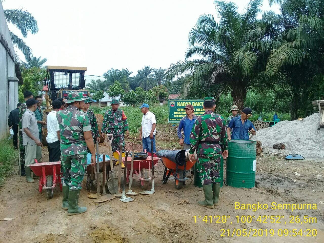 Program Karya Bakti, Koramil 05/RM Siapkan Bahan Serta Peralatan
