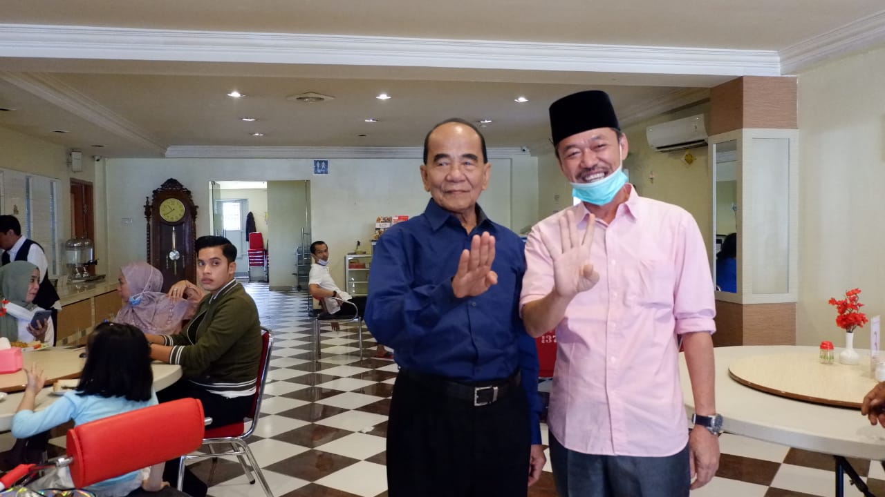 Terjawab Sudah, Bersama Afrizal, Annas Maamun Fose Empat Jari
