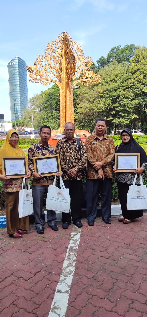 Tiga Sekolah di Rohil Dapat Penghargaan Adiwiyata Tingkat Nasional