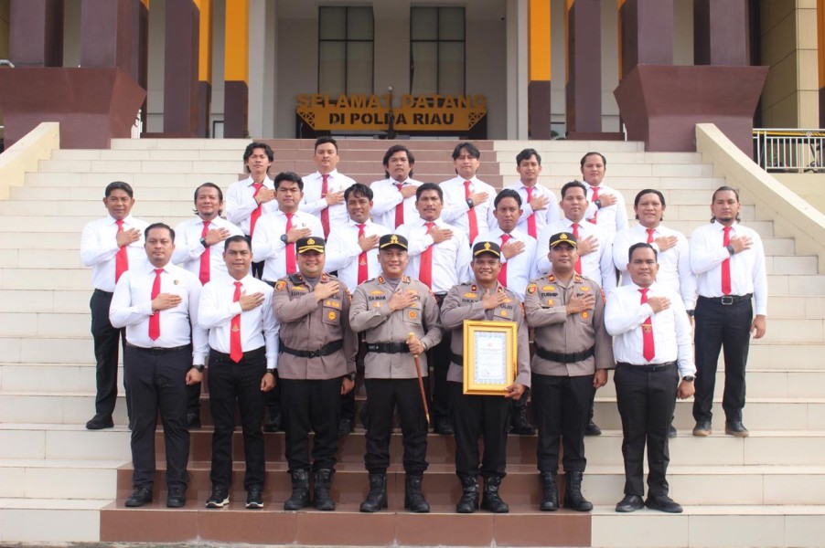 Kapolda Riau Beri Penghargaan kepada Polres Rohil Atas Pengungkapan 80 Kg Sabu