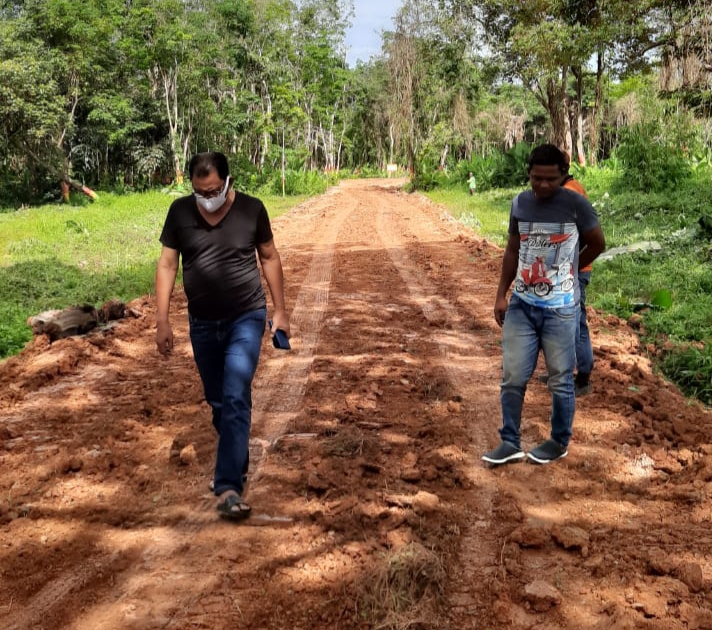 Bupati Suyatno Tinjau Kerjaan Taman Hutan Kota