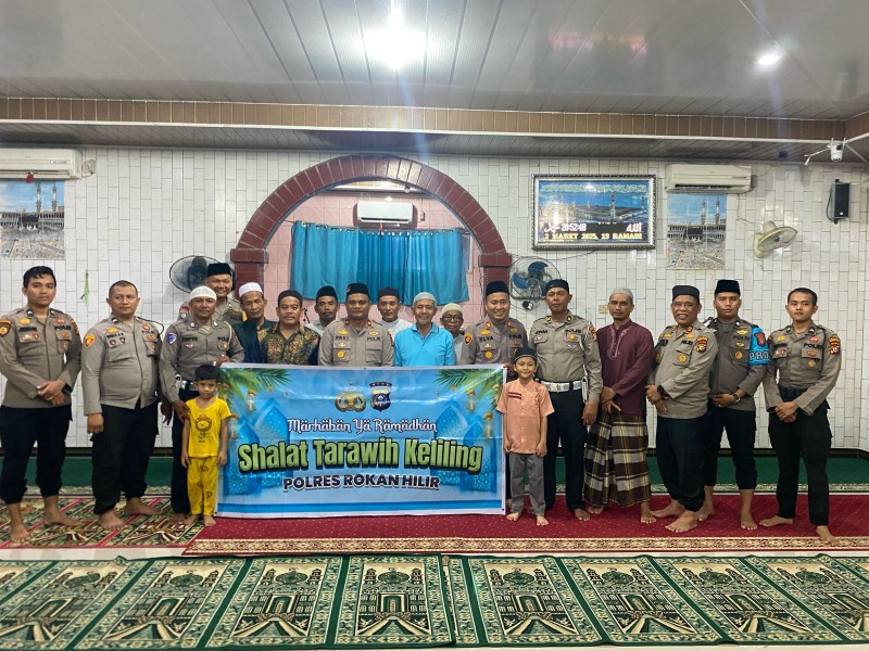 Polres Rohil Lakukan Tarling Sapa Jema'ah Mesjid  Al-Muahiddin Banjar XII