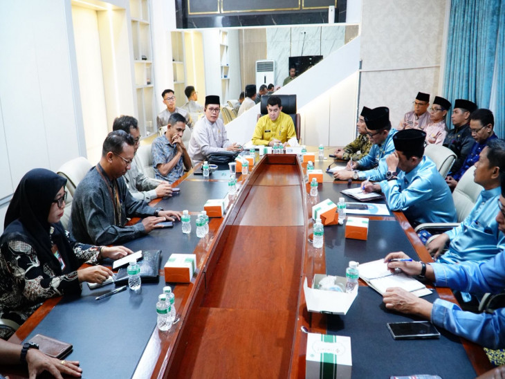 Pj. Sekda Kampar Pimpin Rapat Persiapan Pelantikan HKTI Prov. Riau Dan Panen Raya Padi