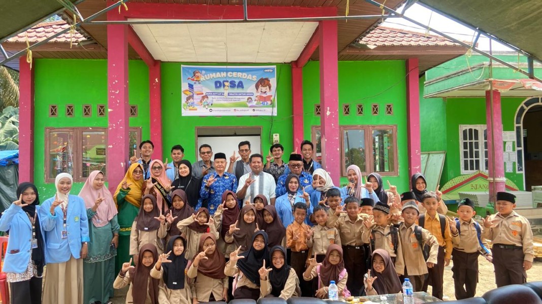 Mahasiswa KUKERTA UNRI Hadirkan Program Rumah Cerdas Didesa Petaling Jaya