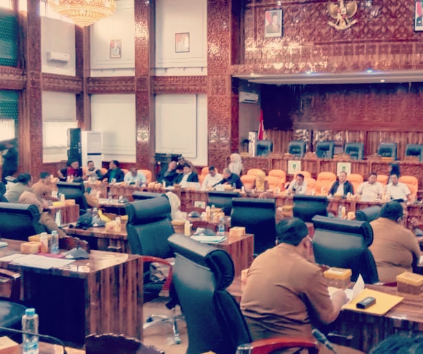 DPRD Rohil Gelar Rapat Lintas Komisi Bahas Pendanaan Pejabat dan Personel PPPK