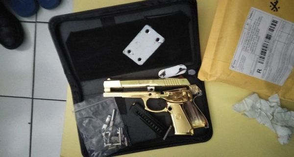 Senjata Api Dikirim ke Indonesia dari Tiongkok Senjata Api Dikirim ke Indonesia dari Tiongkok