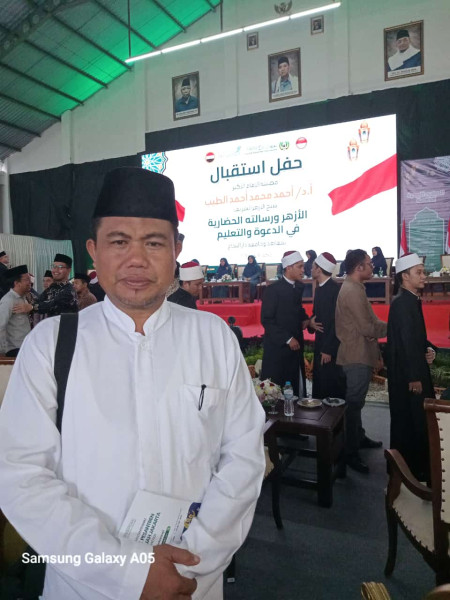 Pimpinan Ponpes Hidayahtullah Lubuk Dalam Hadiri Grand Syekh Al-Azhar Ponpes  Darunjannah Jakarta