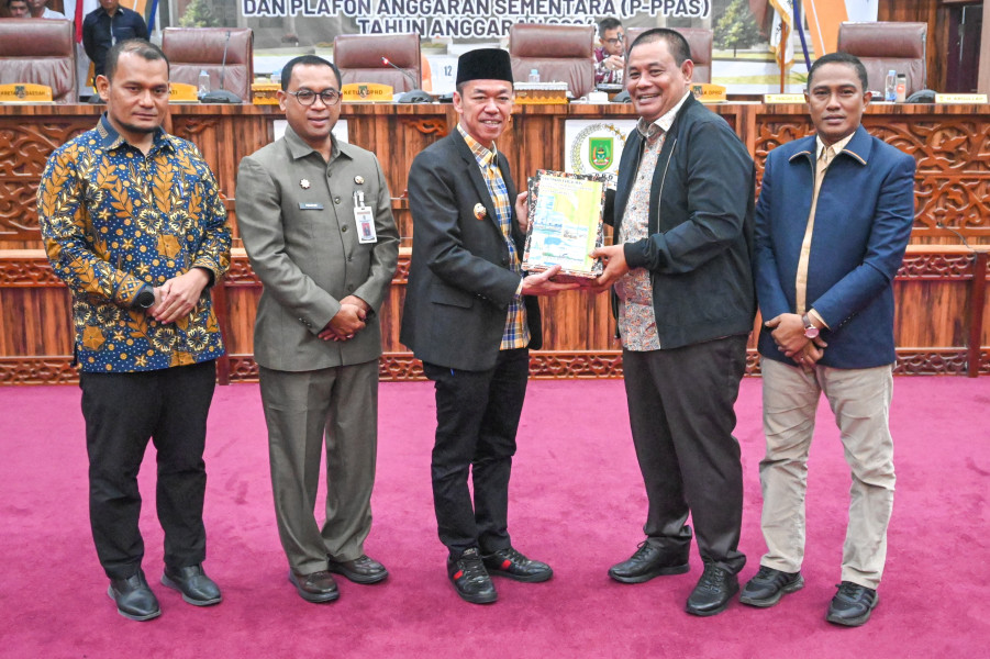 DPRD Rohil Rapat Paripurna Penyampaian Ranperda Perubahan KUA dan PPAS APBD 2024