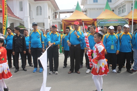 Bupati Rohil Suyatno Lepas Pawai Taaruf Pios Stais