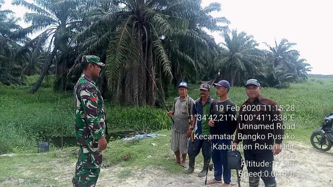 Cegah Karhutla, Babinsa Berikan Sosialisasi Kepada  Masyarakat