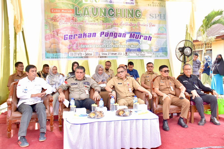 Asisten III Setda Kampar Bersama Pemprov Riau Launching Gerakan Pangan Murah Di Desa Karya Indah.