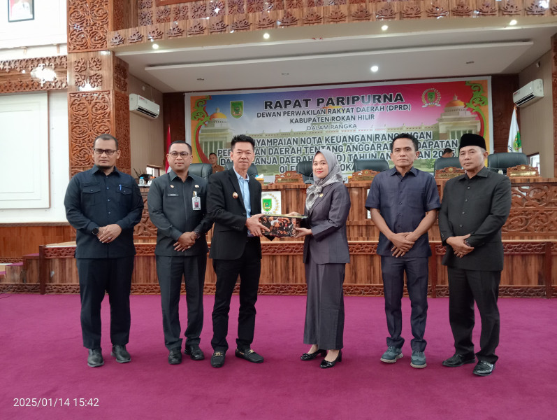 DPRD Rohil Gelar Paripurna Penyampaian Nota Ranperda APBD Tahun 2025