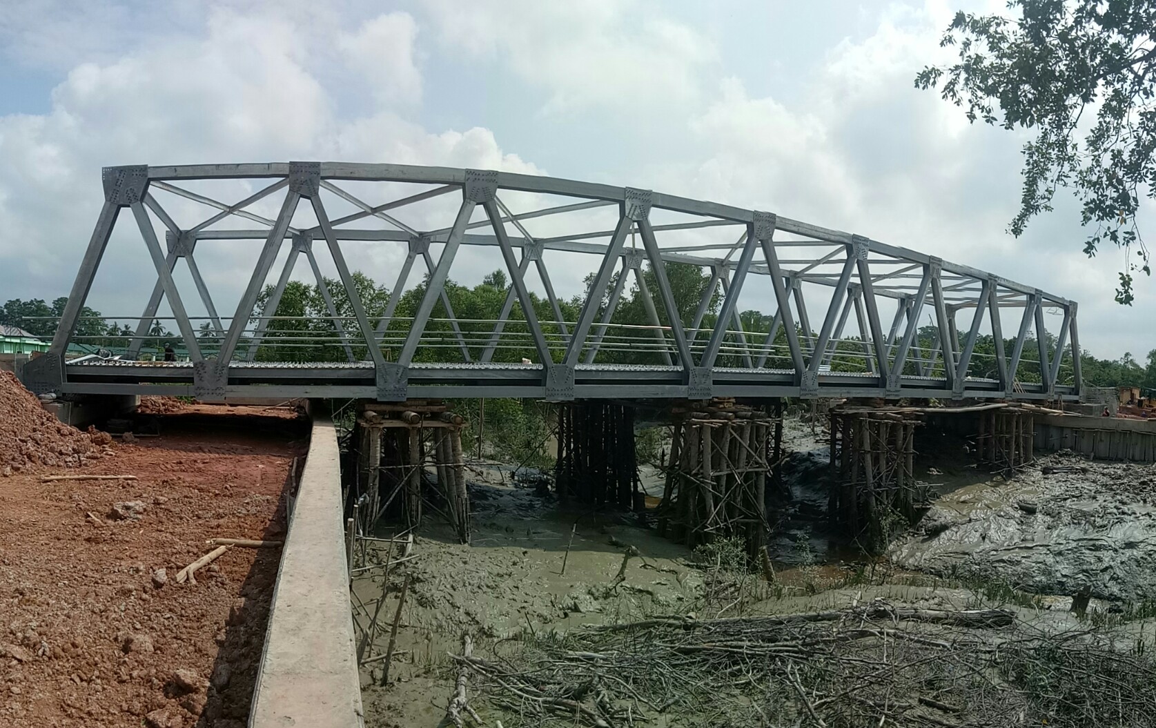 Hampir Rampung, Begini Progres Proyek Jembatan Parit 7 Bangko Rohil