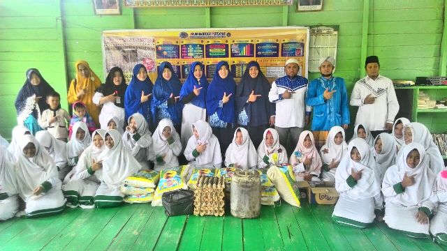 Mitra PT.Arminareka Perdana Rohil Santuni Panti Asuhan