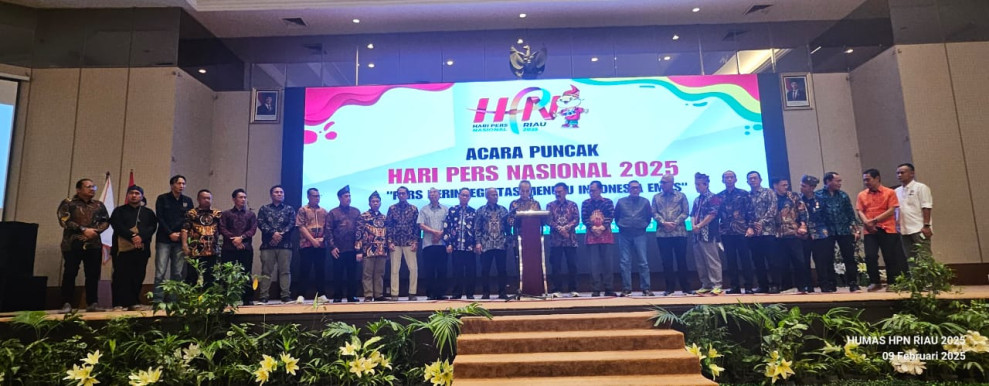 Deklarasi Riau Warnai Puncak Peringatan HPN 2025 dan HUT ke 79 PWI di Pekanbaru Deklarasi Riau Warnai Puncak Peringatan HPN 2025 dan HUT ke 79 PWI di Pekanbaru