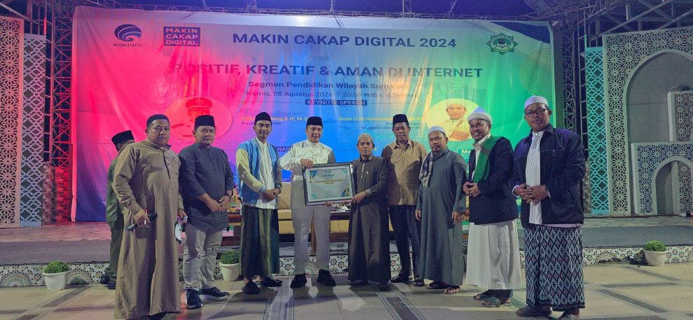 Indra Gunawan Kemenkominfo Dorong Pesantren di Rohil Makin Cakap Digital