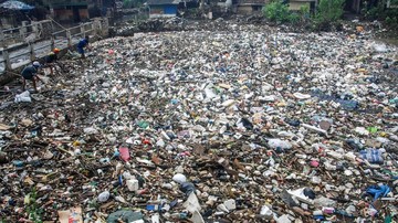 Sri Lanka Pulangkan Sampah Selundupan dari Inggris
