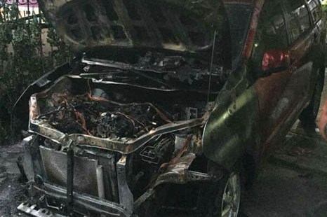 Teror Molotov Kembali Meletus di Pekanbaru, Mobil Warga Tenayan Ludes Terbakar