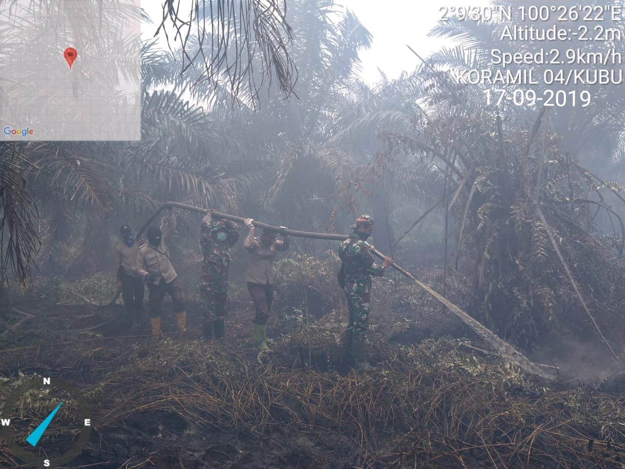 Jajaran Kodim 0321 Rohil Terus Berjibaku Padamkan Karlahut