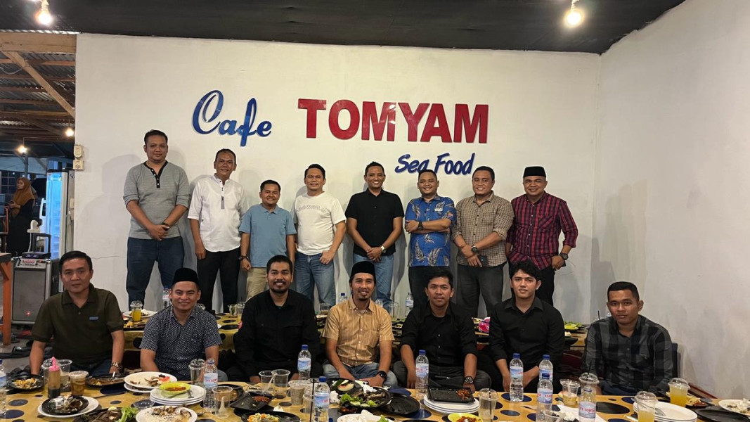 Perkuat Silaturrahmi, Panwaslu Kecamatan Dapil IV Taja Buka Bersama Dengan Bawaslu Kabupaten Kampar